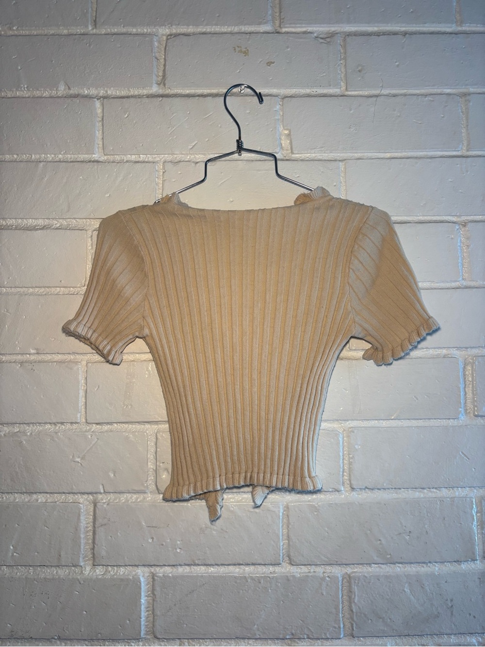 Ribbed Ruffle Button-Front Crop Top - Cream - Picture 3 of 9